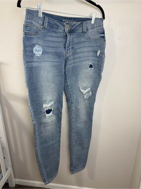 Maurices Light Wash Ripped Skinny Jeans
